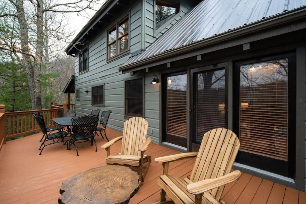 Wrap-Around Porch, Hot Tub And Game Room Blowing Rock Exterior photo